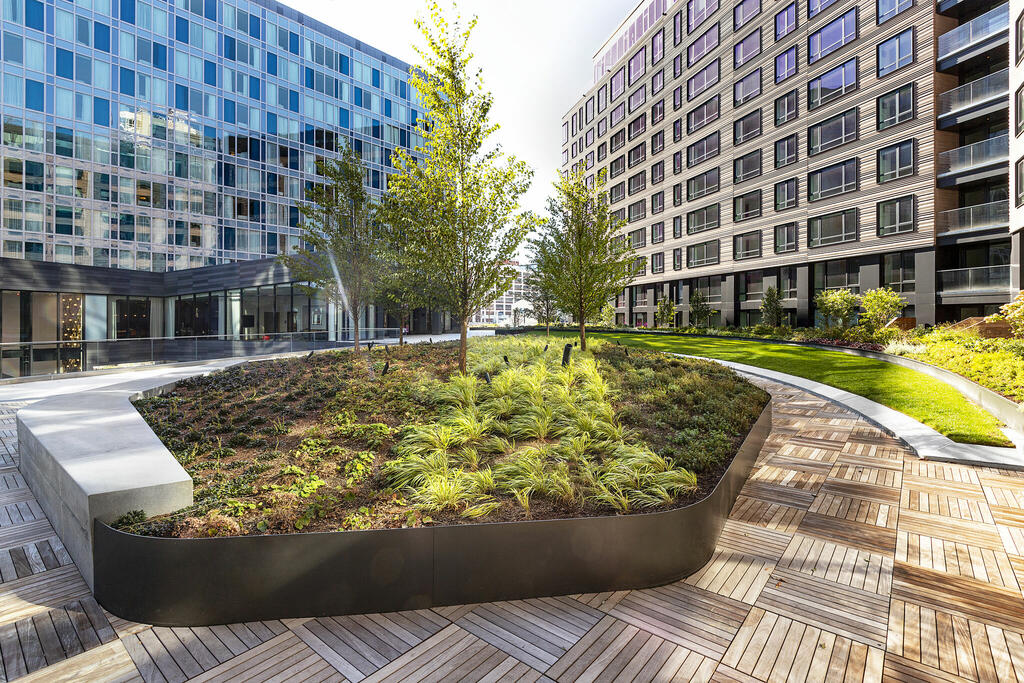 Seaport Parcel K Hotel with wood tile paver amenity deck and green roof in Boston, Massachusetts 